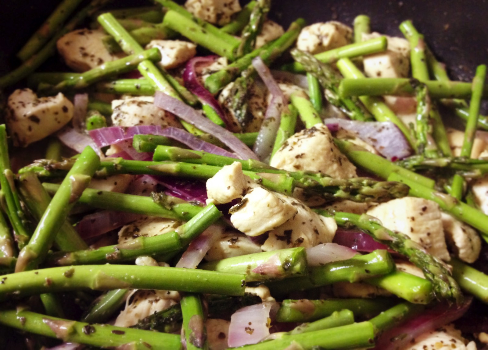 Lemon Herb Chicken & Asparagus Skillet